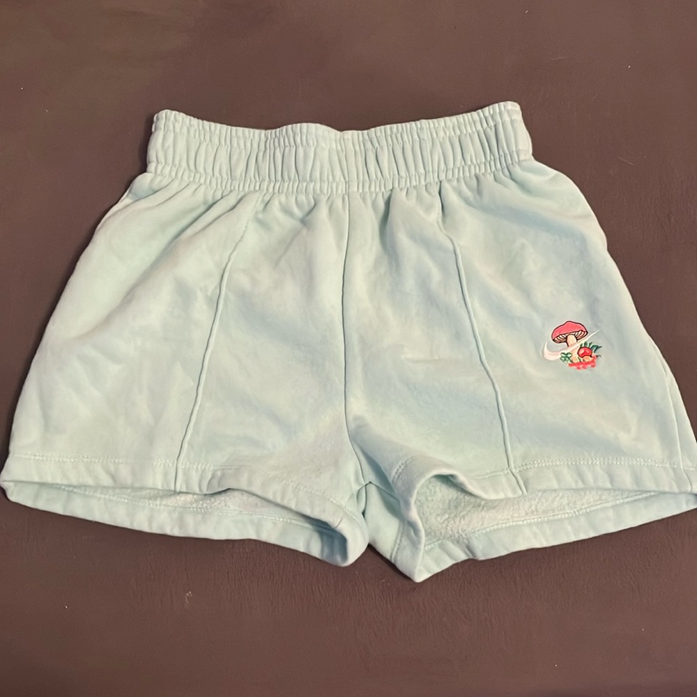 Nike mushroom shorts